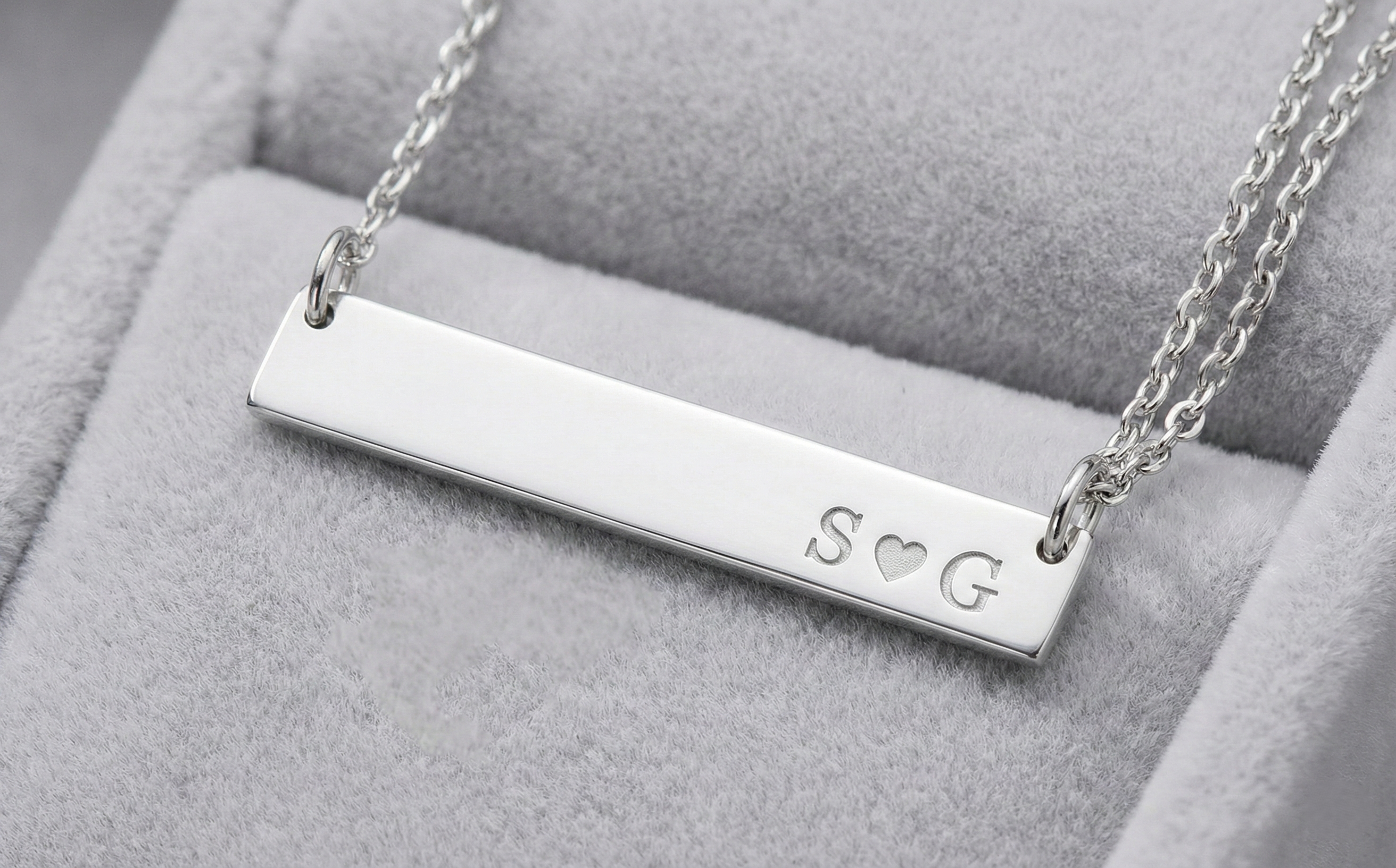 Personalized Horizontal Bar Necklace – Custom Name Jewelry