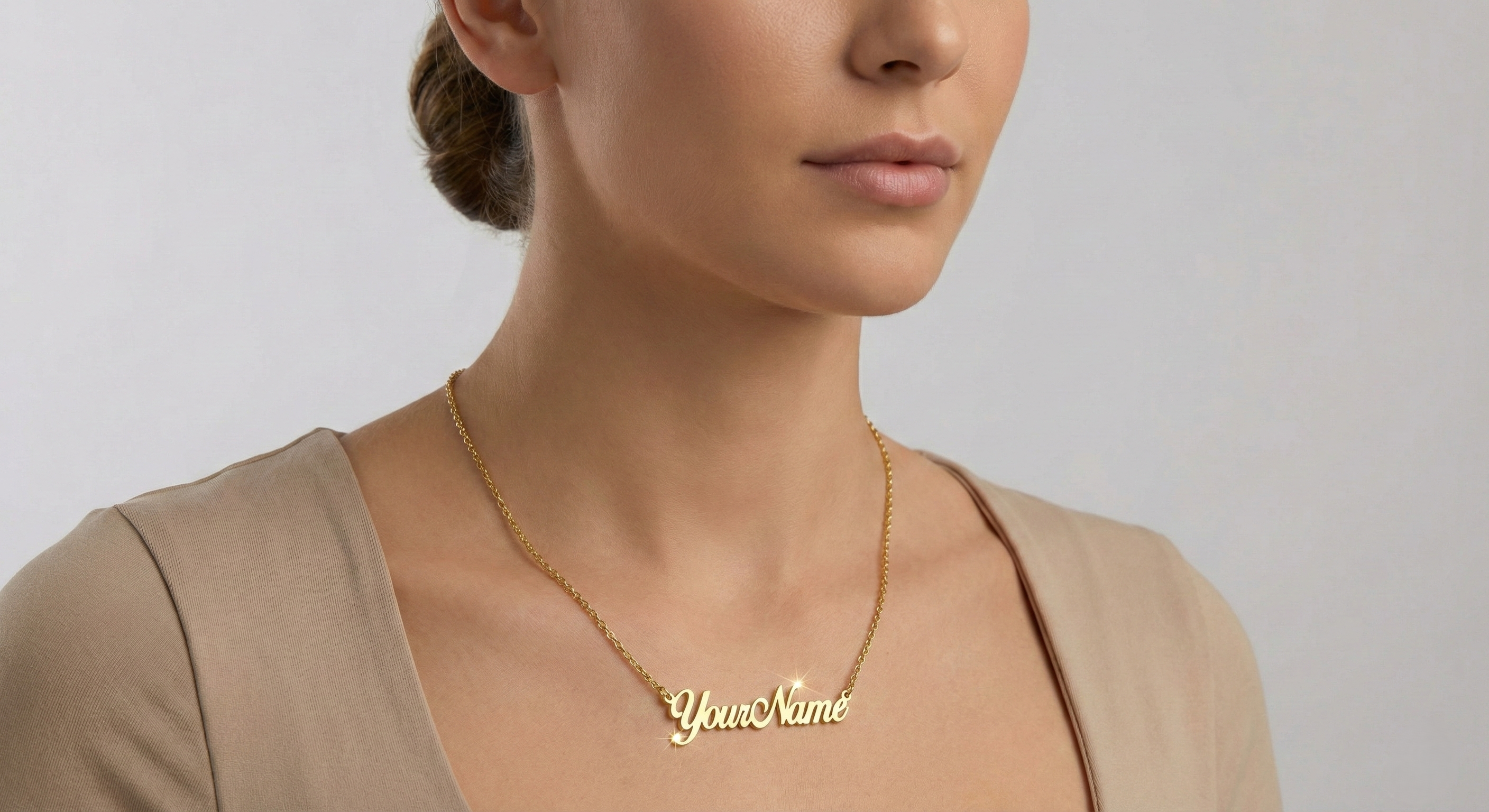 personalized-name-necklace-close-up.